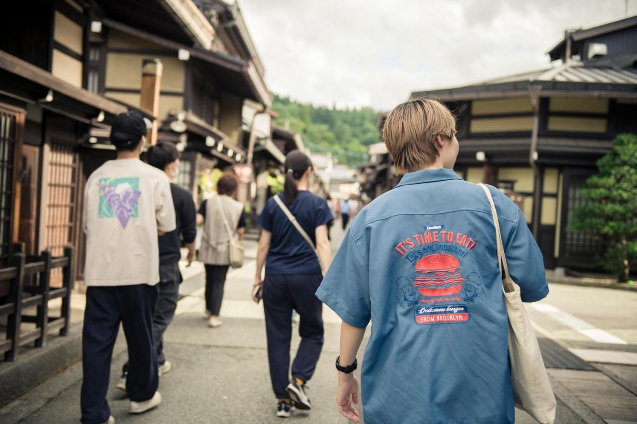 Manabi-Stay Takayama モダンな蔵ダイニングと半露天風呂付き古民家一棟貸切ホテル Екстер'єр фото